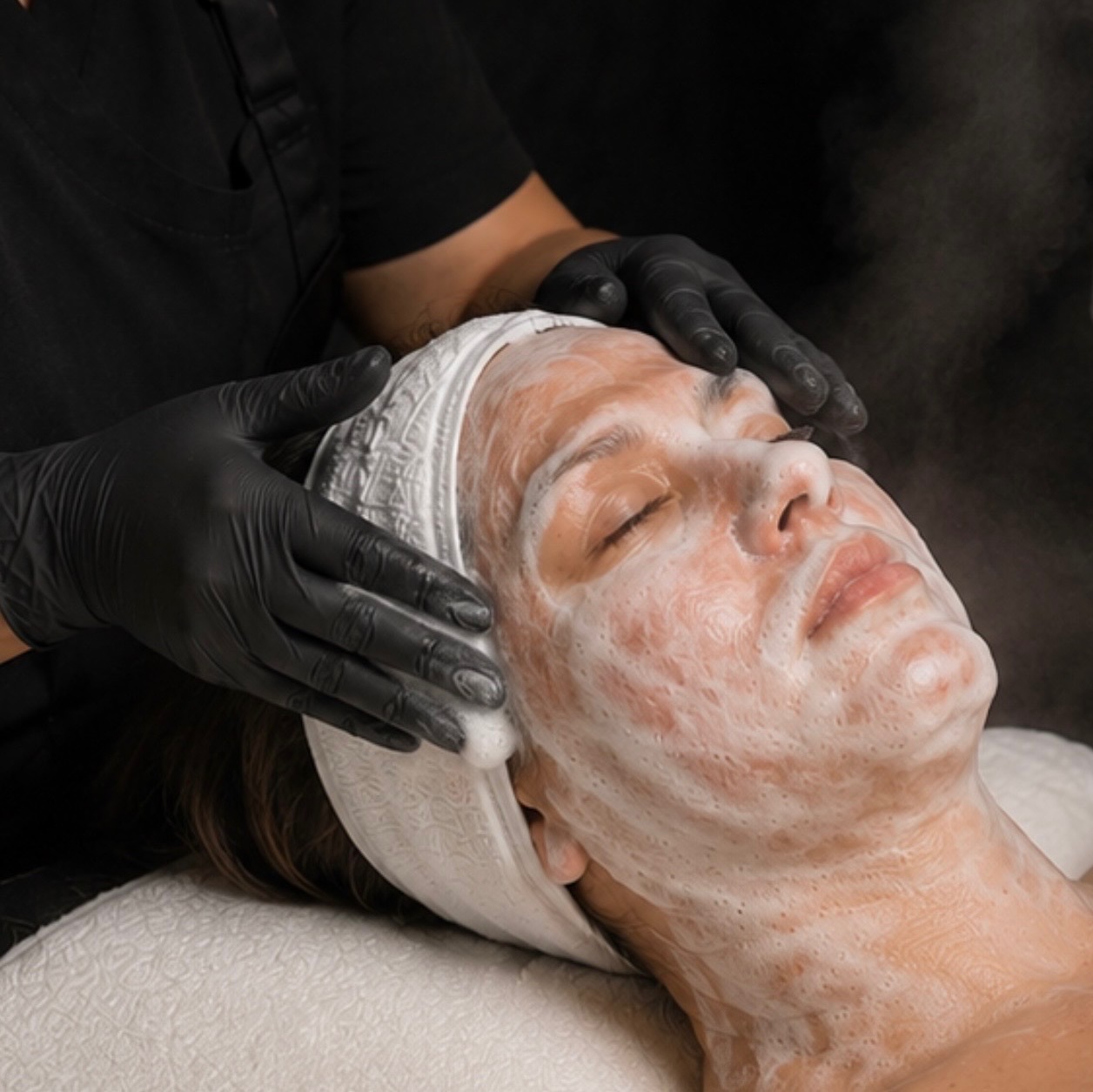 Facial cleansing treatment at CYNNSBEAUTY